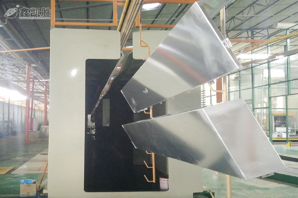 成套（tào）自動化噴塑流水線（xiàn）設備工作原理_猫咪官网（shèng）塗裝