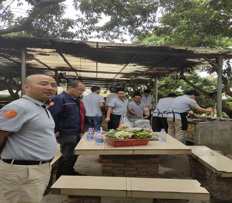 猫咪官网員工戶外活動照片