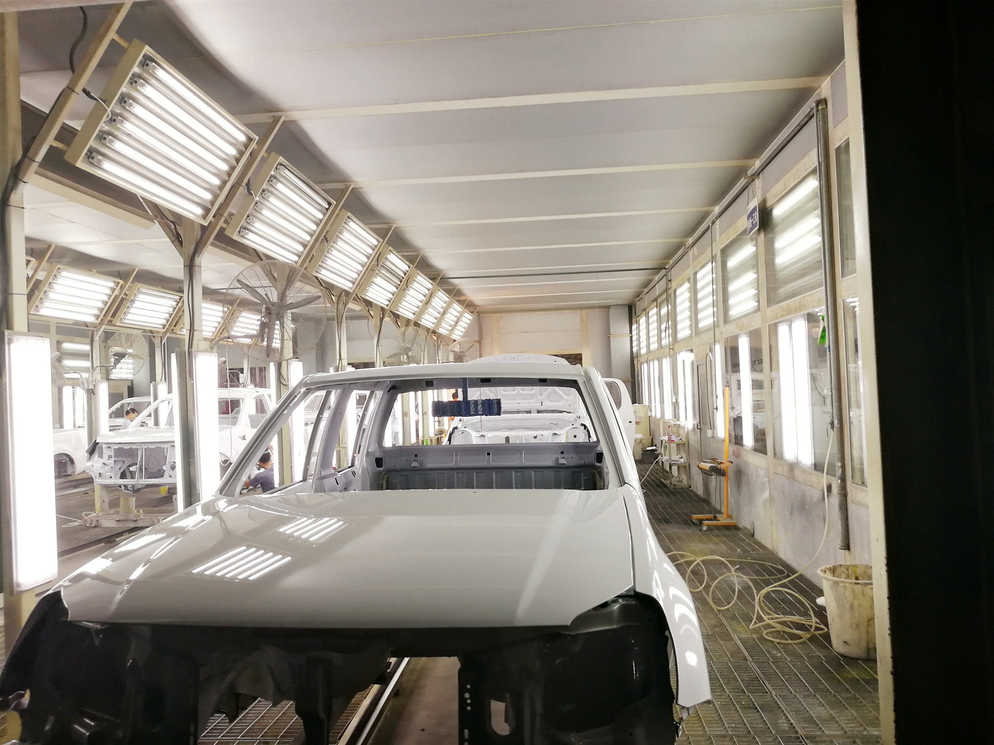 深圳汽車（chē）塗（tú）裝生產線廠家 自動（dòng）化塗裝設備