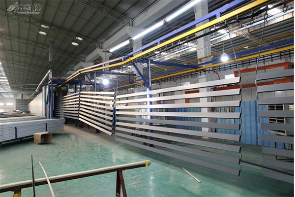 鋁型材噴塗設備(bèi)